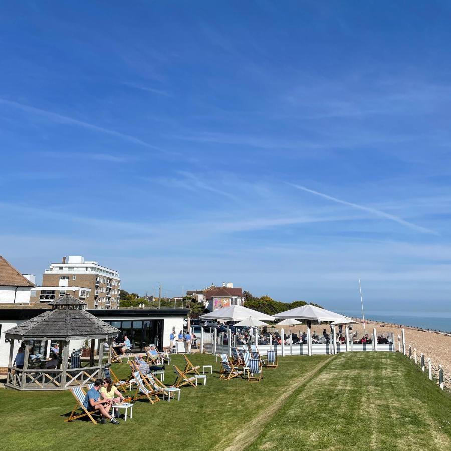 The Relais Cooden Beach Bexhill-on-Sea Buitenkant foto