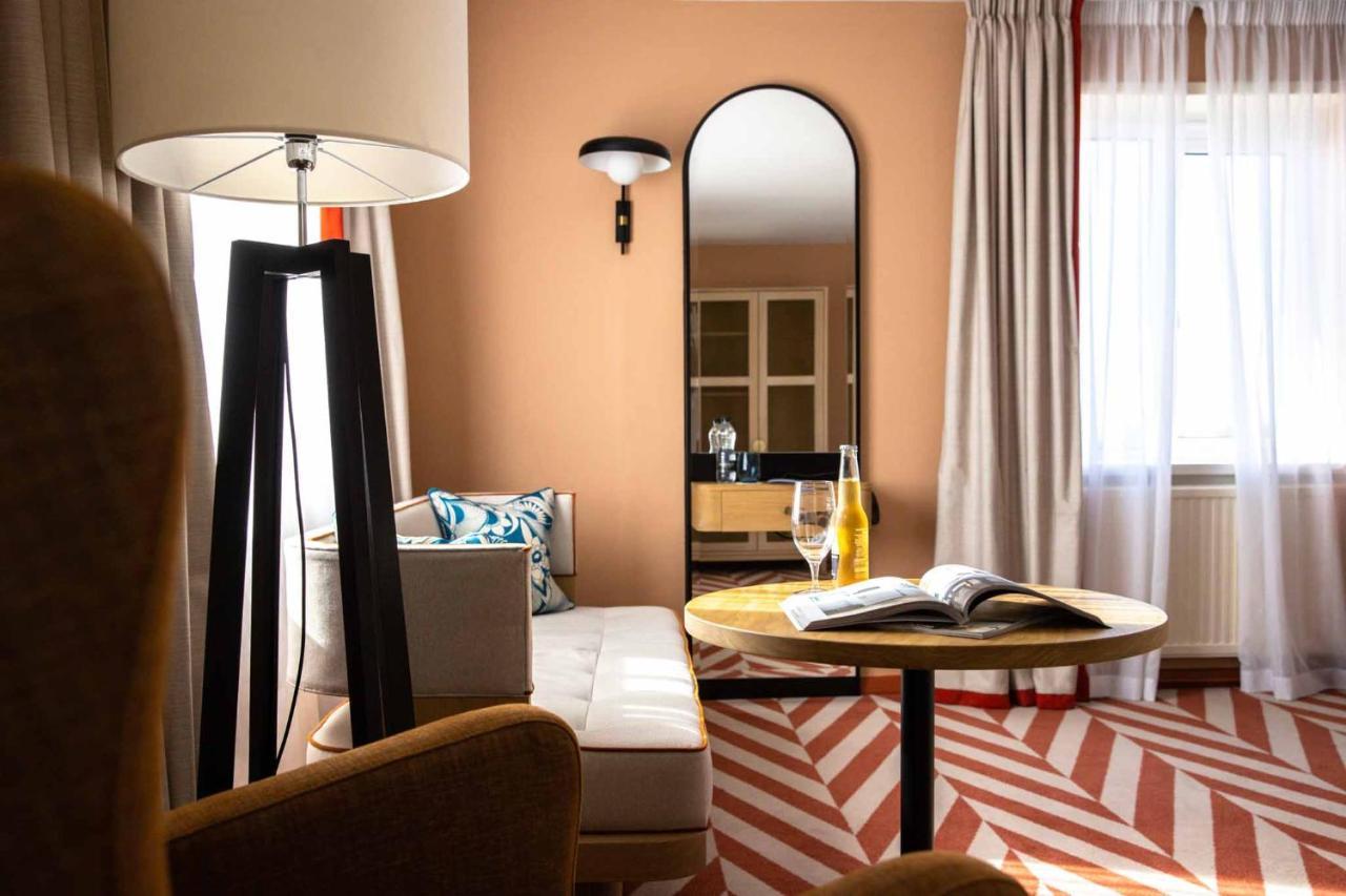 The Relais Cooden Beach And Spa Bexhill-on-Sea Buitenkant foto